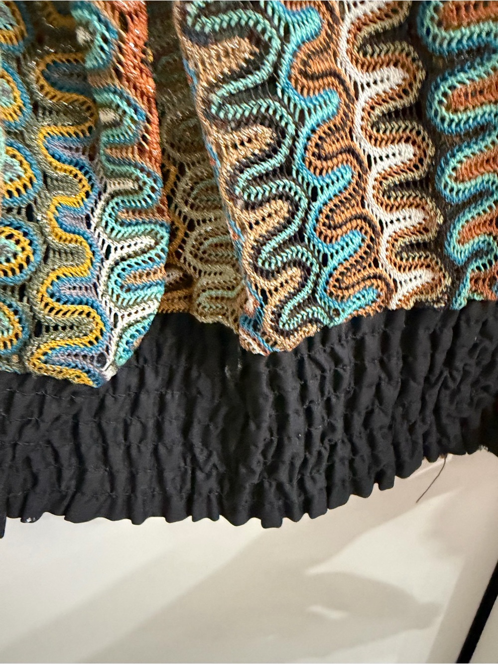Multicolor Wave-Pattern Bomber Sweater - Picture 3 of 4